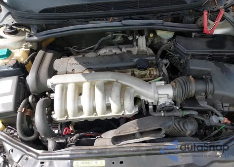 2004 Volvo S80 2.9/2.9 A (Discontinued) from USA, damaged, VIN YV1TS92D041357300